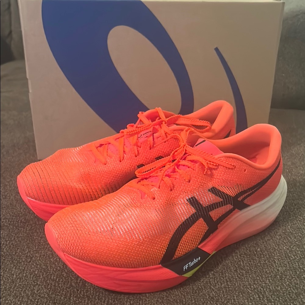 Asics Metaspeed Sky Paris